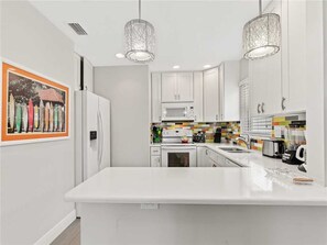 콘도, 침대(여러 개), 전용 수영장 | 전용 주방 | 냉장고, 전자레인지, 쿡탑, 식기 세척기