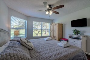 Appart'hôtel, plusieurs lits, piscine privée, vue golf