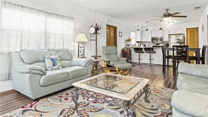 Unclassified image, 5 of 20, button - Turtle Crawl 1, 2 Bedrooms, Ground Floor, Wifi, Sleeps 4 (Fort Myers Beach)