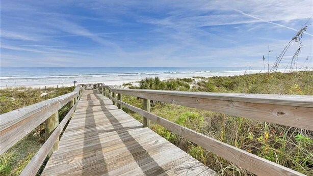 On the beach - Windjammer 105, 3 Bedrooms, Ocean View, Elevator, Pool, Sleeps 8 (St. Augustine)