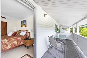 House, 1 King Bed, Patio