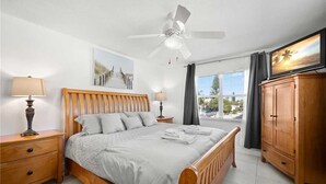 Appart'hôtel, plusieurs lits, piscine privée, vue piscine | 2 chambres, Wi-Fi gratuit