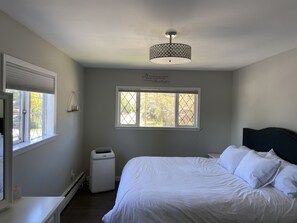 5 bedrooms, desk, iron/ironing board, free WiFi