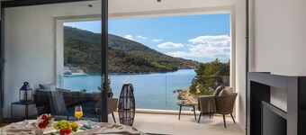 Strandvilla Grain of Salt mit Pool