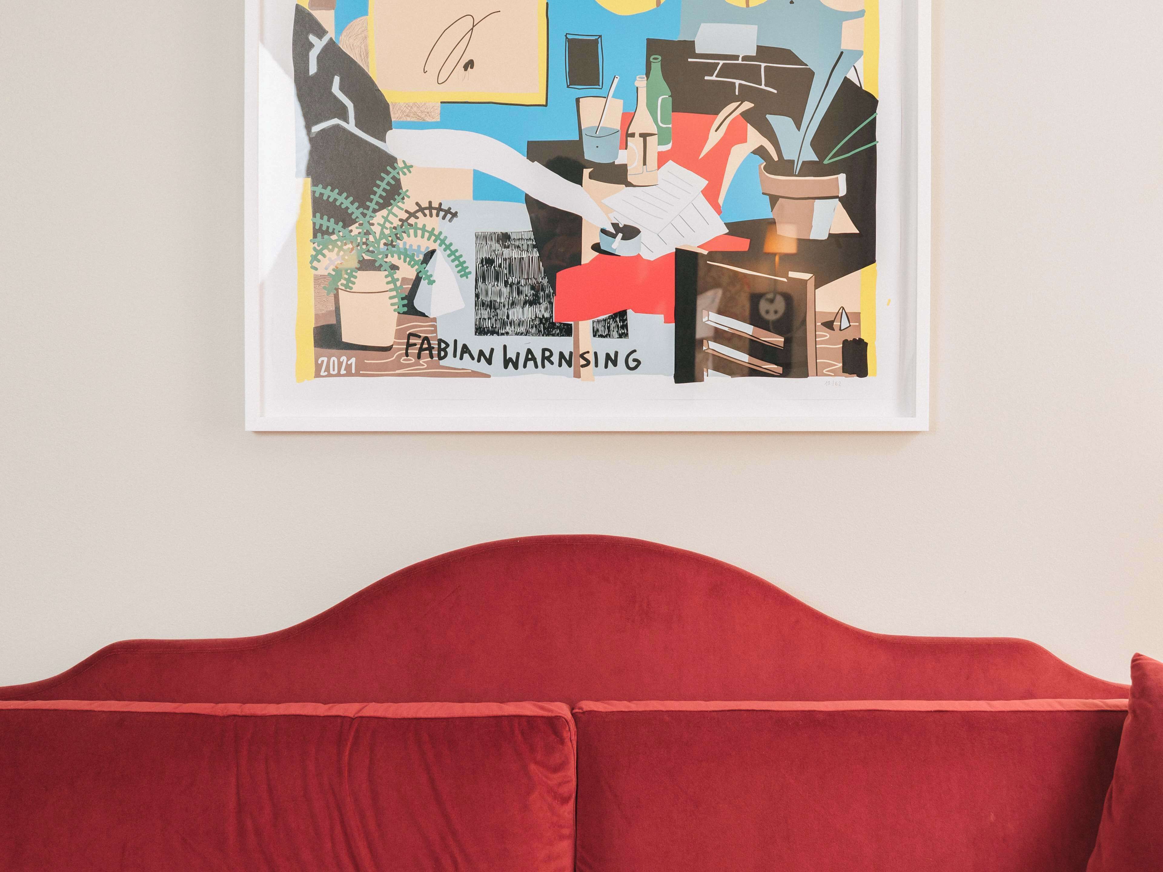 Premium bedding, in-room safe, individually decorated