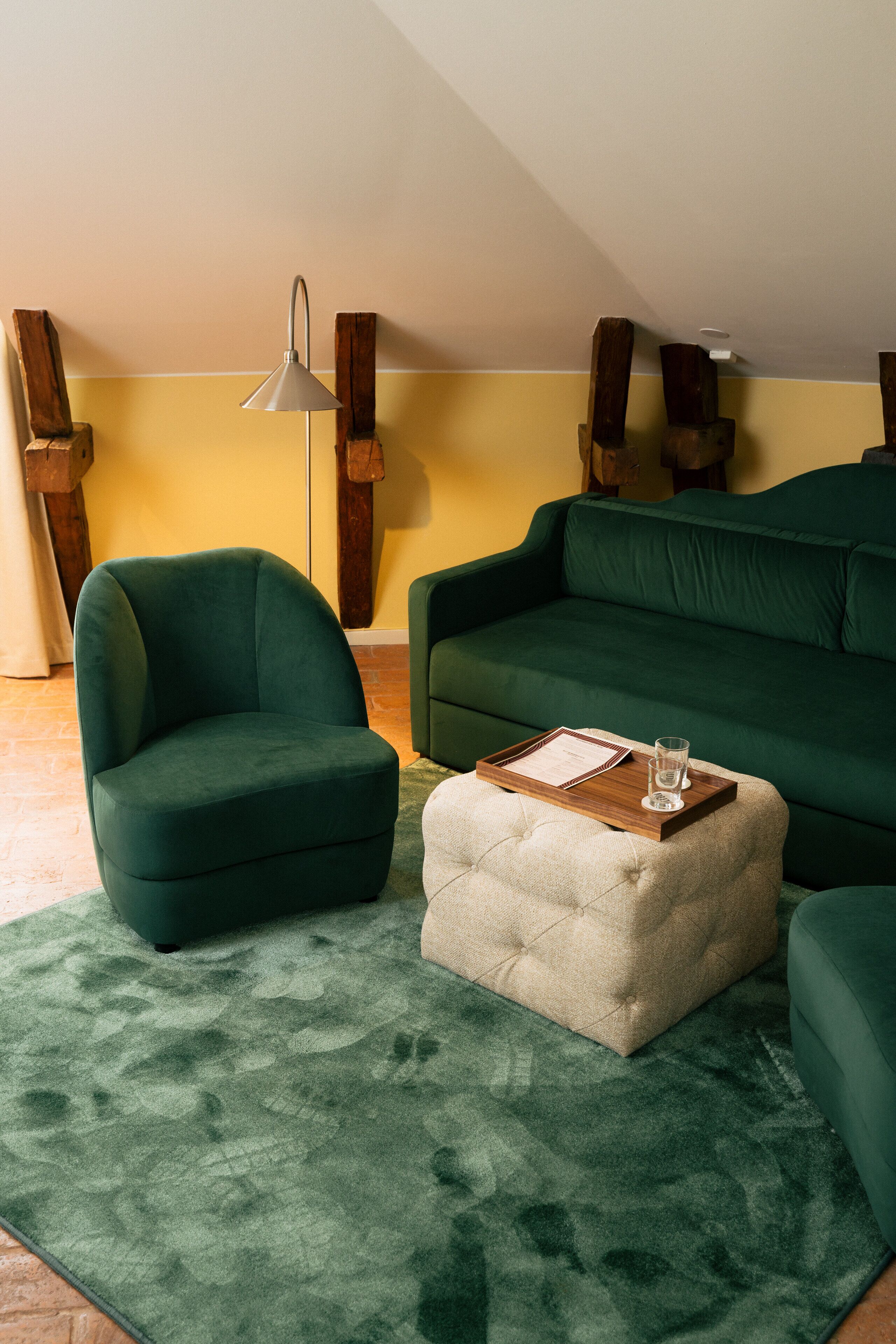 deluxe room, 1 king bed, non smoking (with sofabed) | 1 bedroom, premium bedding, in-room safe, individually decorated