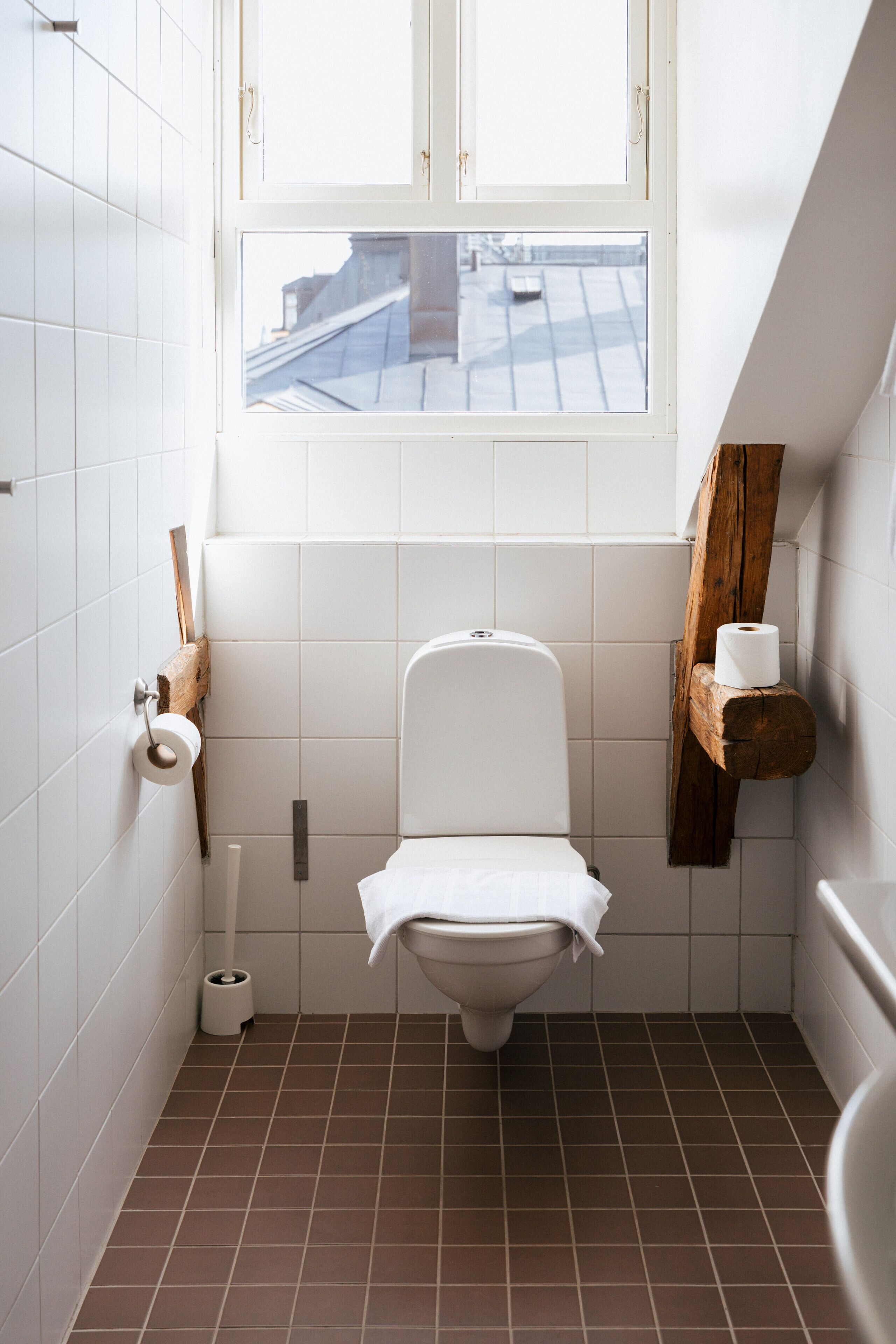 hair dryer, heated floors, towels, soap