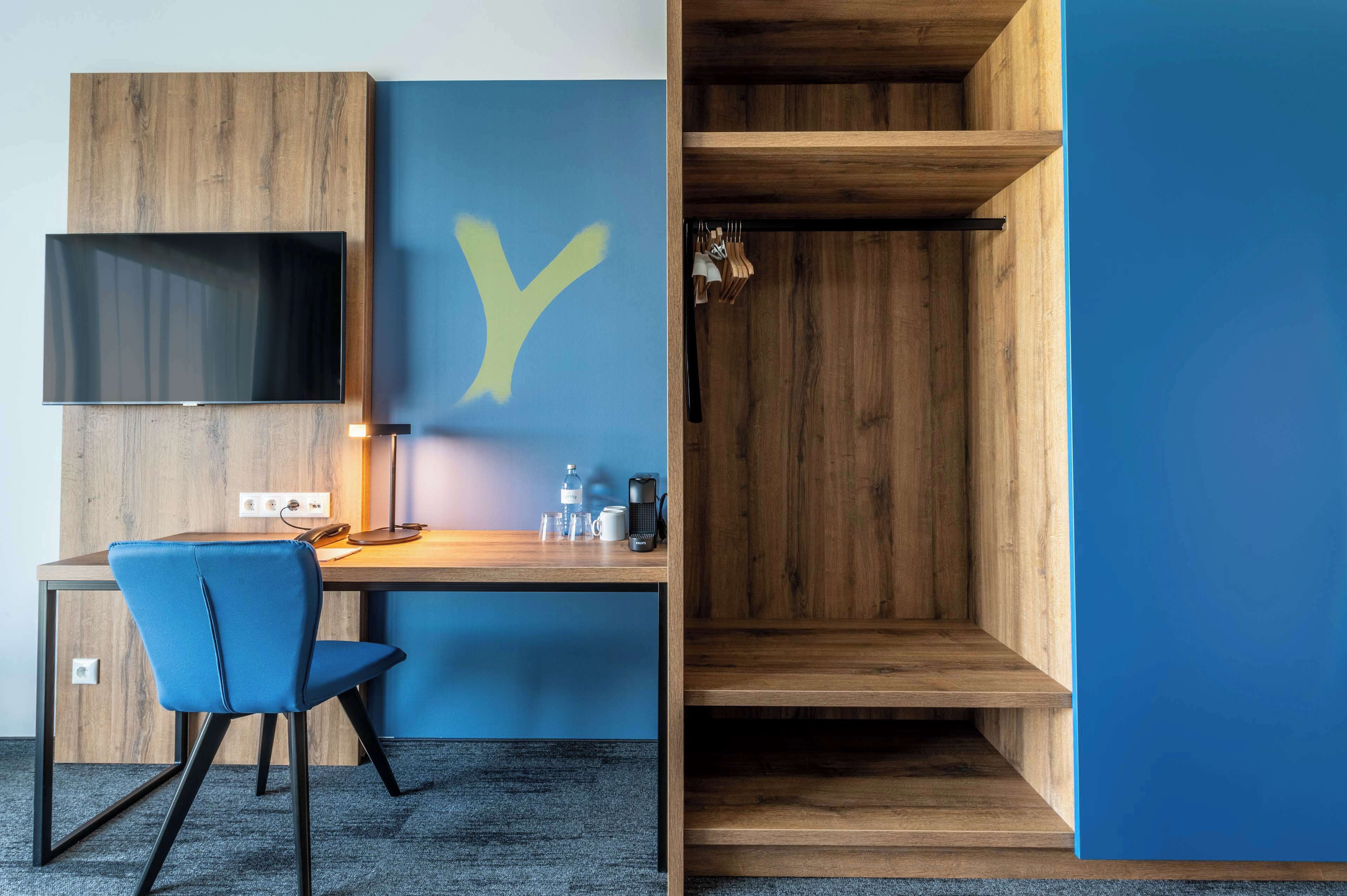 standard room, 2 single beds | in-room safe, desk, laptop workspace, blackout curtains