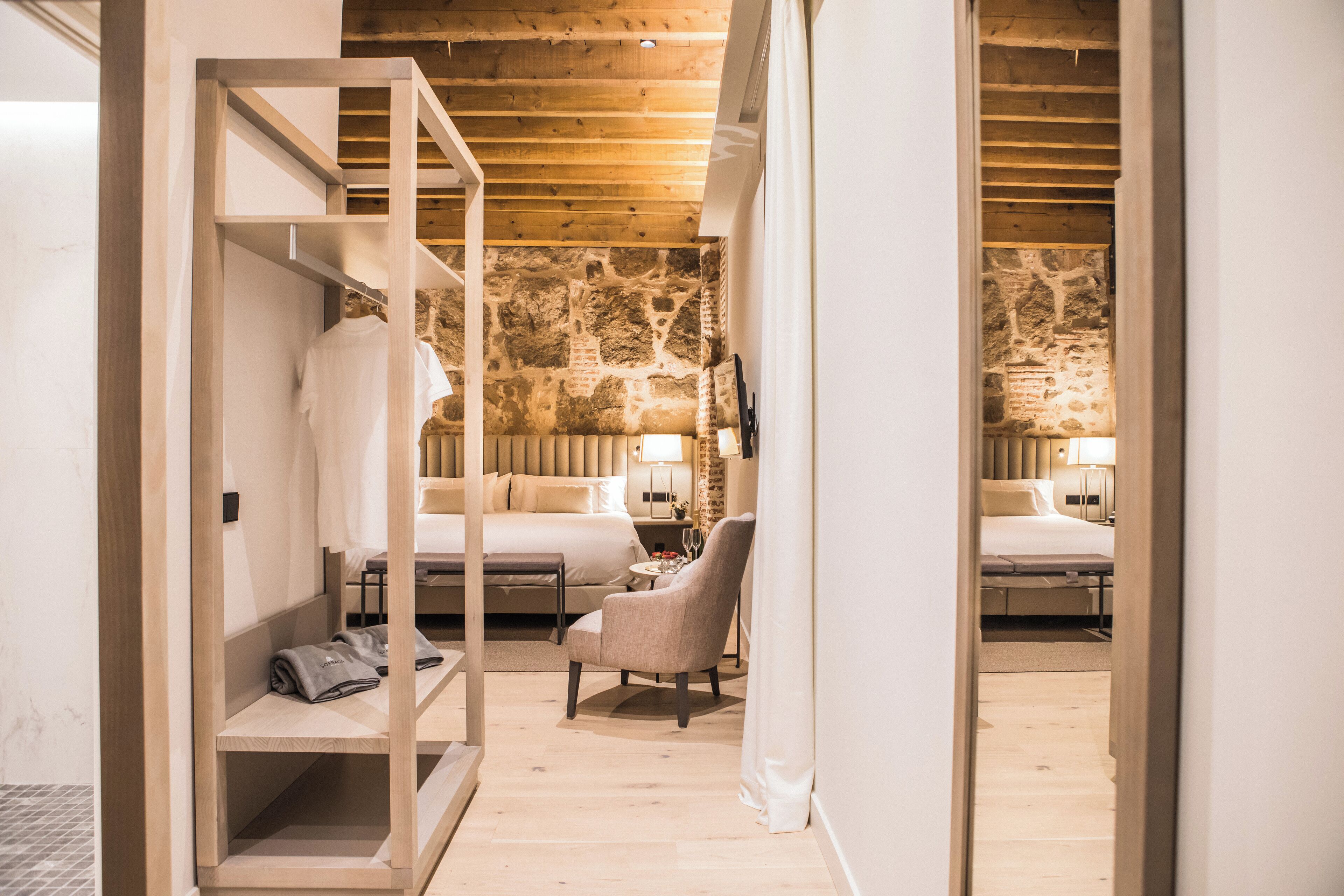 deluxe suite | egyptian cotton sheets, premium bedding, down duvets, pillow-top beds