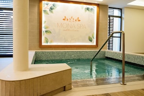 Couples treatment room(s), sauna, steam room, Turkish bath/hammam