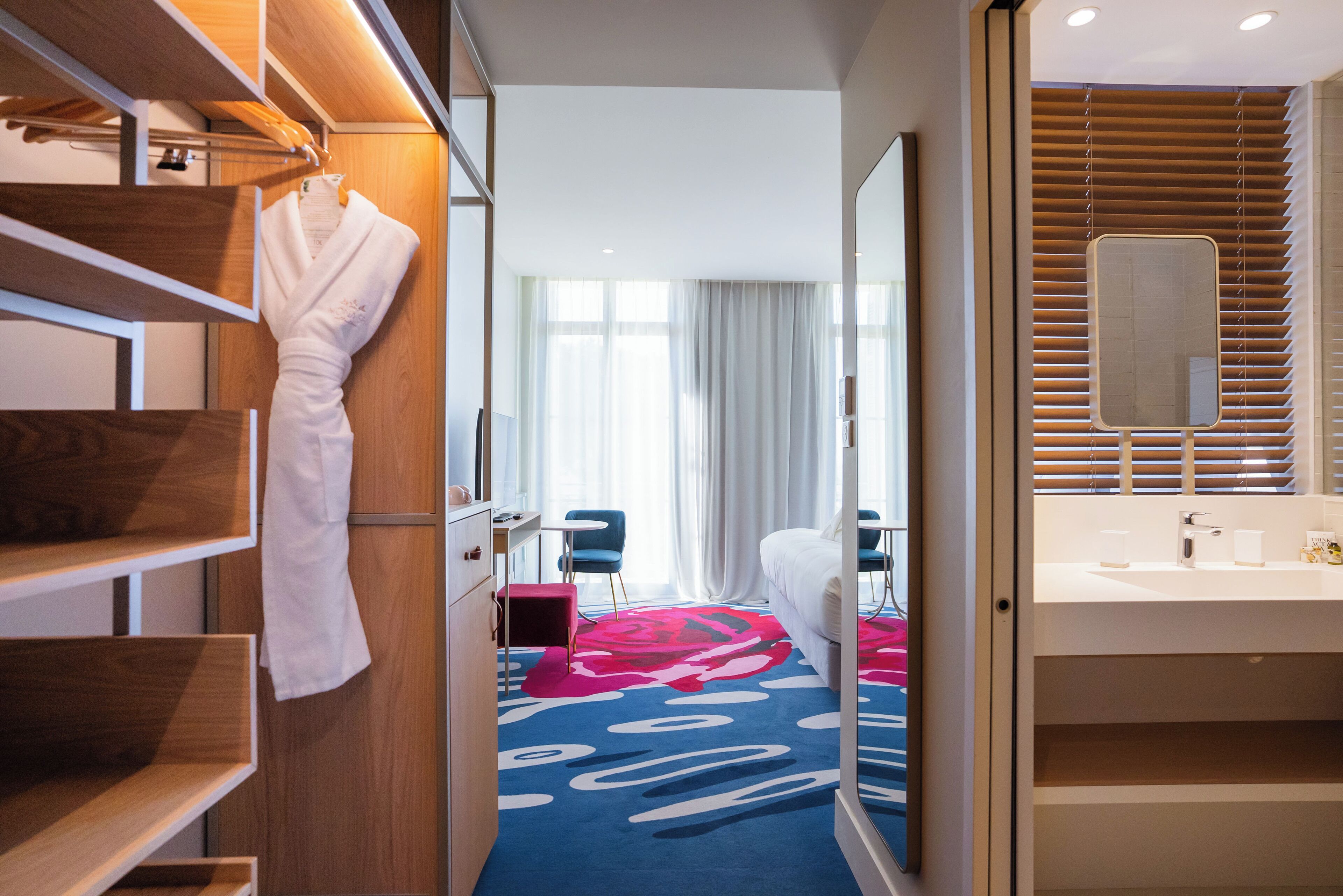 family room, multiple beds, non smoking, sea view | premium bedding, minibar, in-room safe, desk