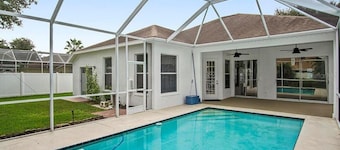 3 bedroom 2 bath Ranch with pool