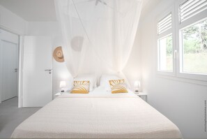 3 slaapkamers, een kluis op de kamer, een strijkplank/strijkijzer