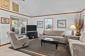 Libros, una videoteca, un reproductor estéreo