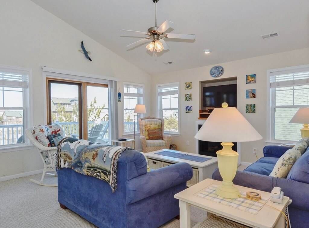 Fernseher, Kamin, DVD-Player, Tischtennisplatte