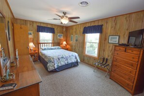 4 bedrooms, free WiFi, bed sheets
