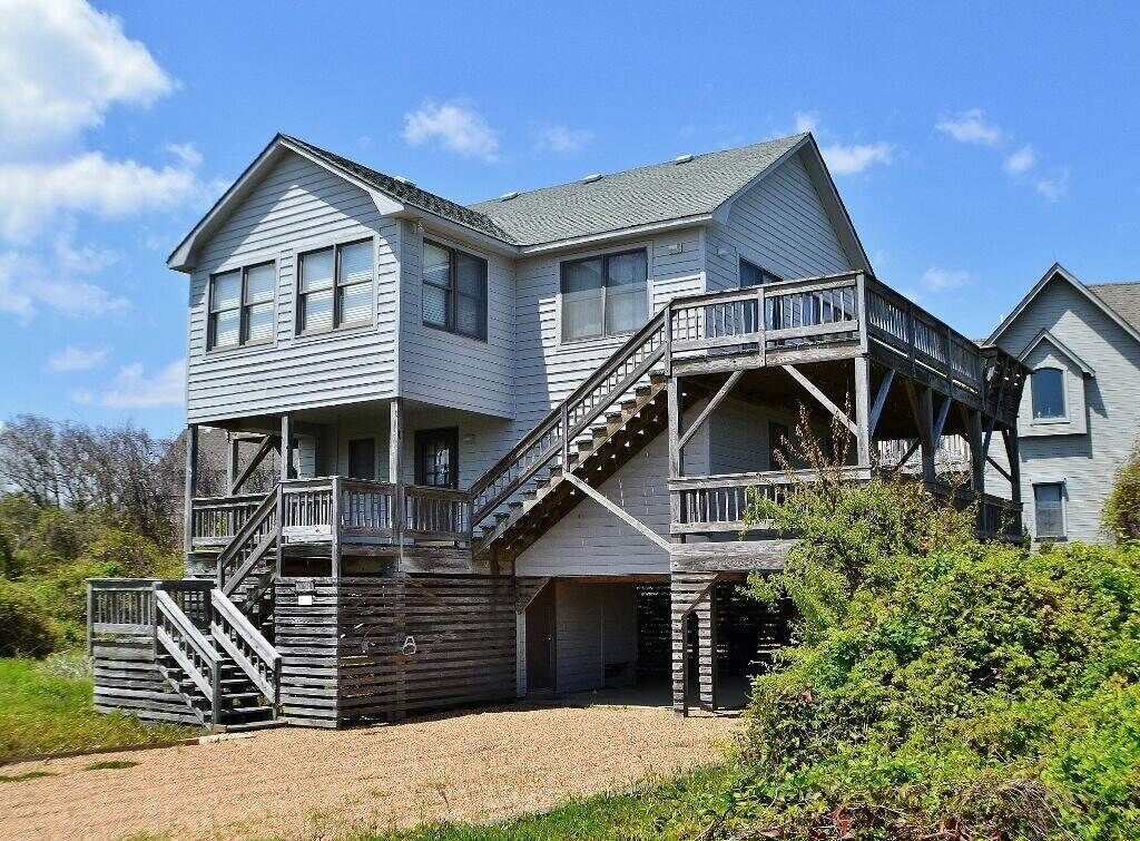 Come stay in the Wadel beach cottage for your next Outer Banks family vacation.