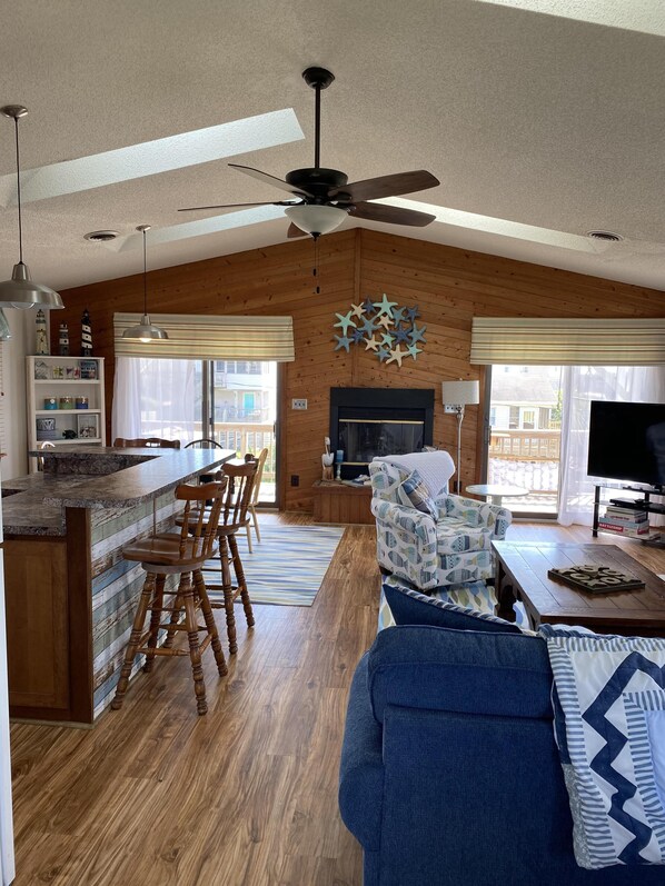 Fernseher, DVD-Player