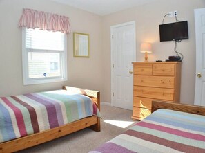 3 bedrooms, Internet