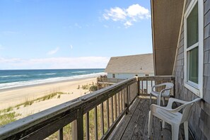 Property grounds - Directly on the beach with wonderful views of the ocean. (South Nags Head)