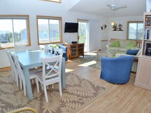 Dining - Life is "Just Ducky" when you experience your Outer Banks vacation in this cozy cottage. (Corolla)