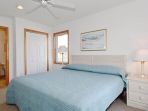 5 bedrooms, free WiFi, bed sheets - Panoramic ocean and sound views and only 75 yards to the beach! (Nags Head)