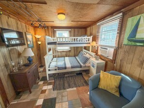 4 makuuhuonetta, internet