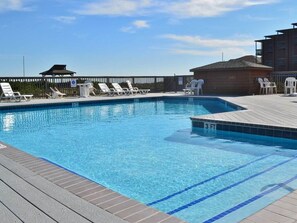 Pool - The Beach House is a very comfortable cottage in Duck, NC (Duck)