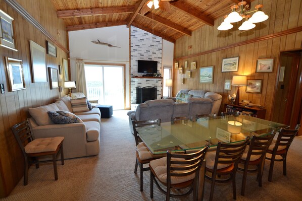 Fernseher, Stereoanlage