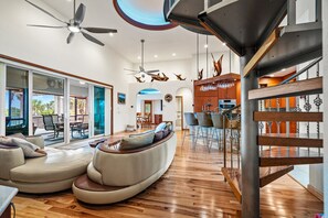 TV, fireplace, stereo - Stella Marris- N. Captiva Island | Luxury Beachfront Retreat (Lee County)