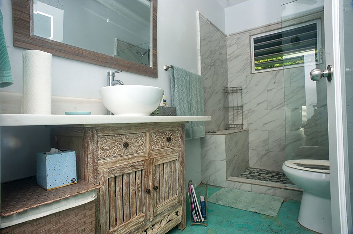 Shower, towels, soap, shampoo