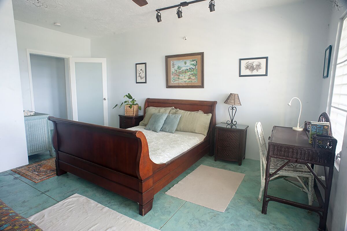 2 bedrooms, desk, free WiFi, bed sheets