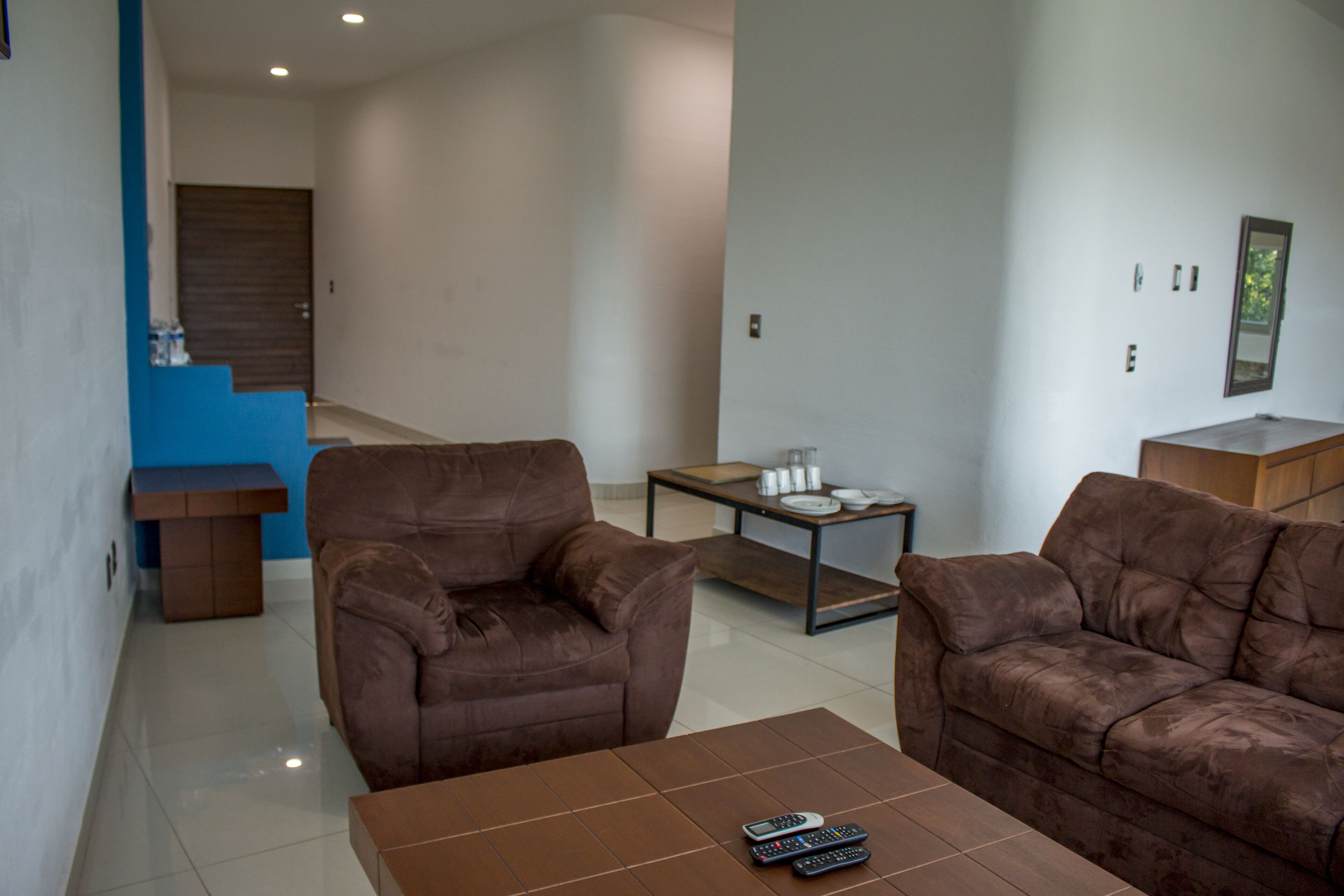 comfort suite | living area | 32-inch flat-screen tv with cable channels, tv