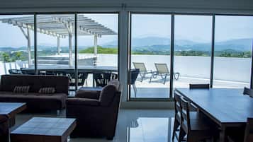 Panoramic Apartment | Living area