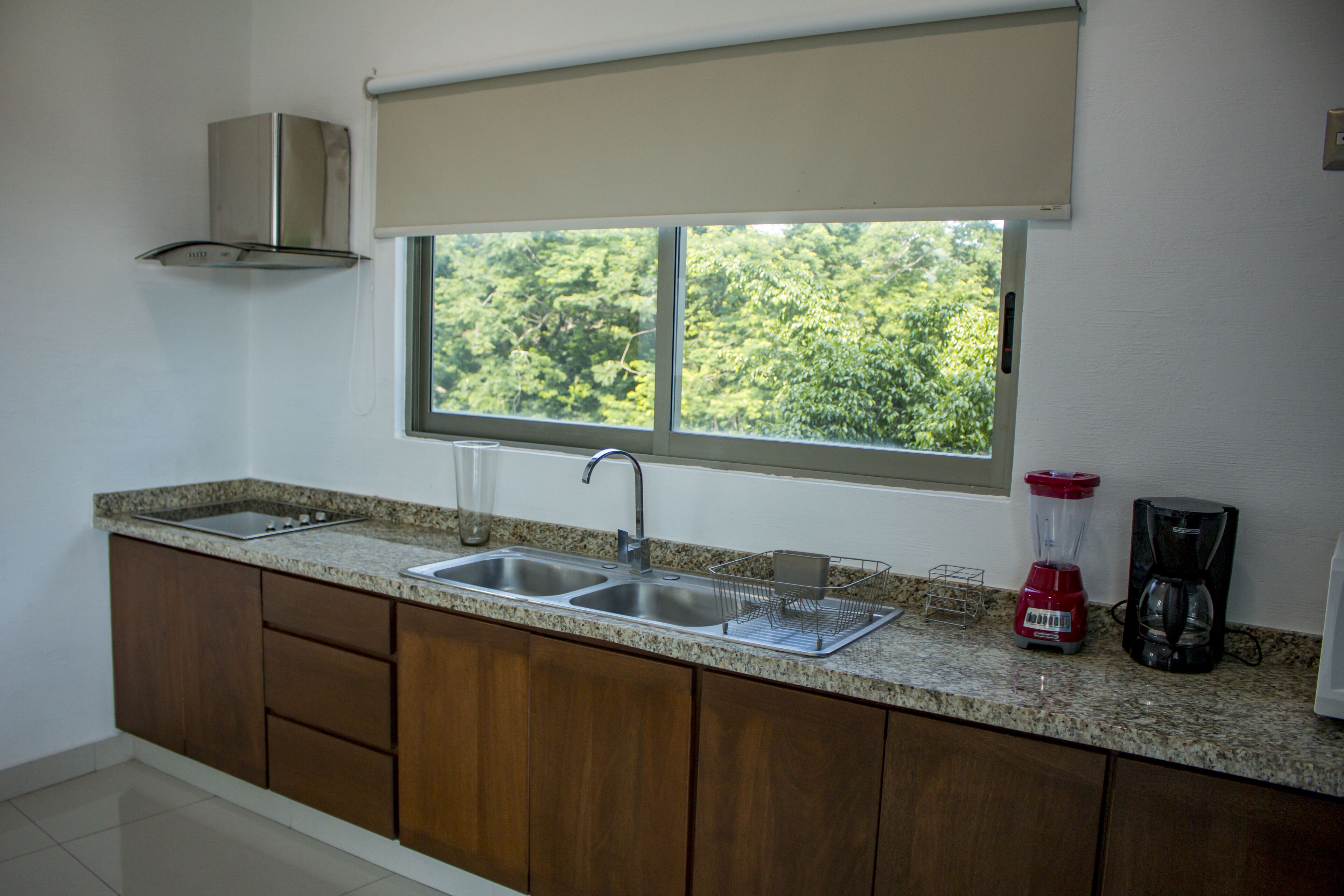 comfort suite | private kitchen | fridge, blender, cookware/dishes/utensils