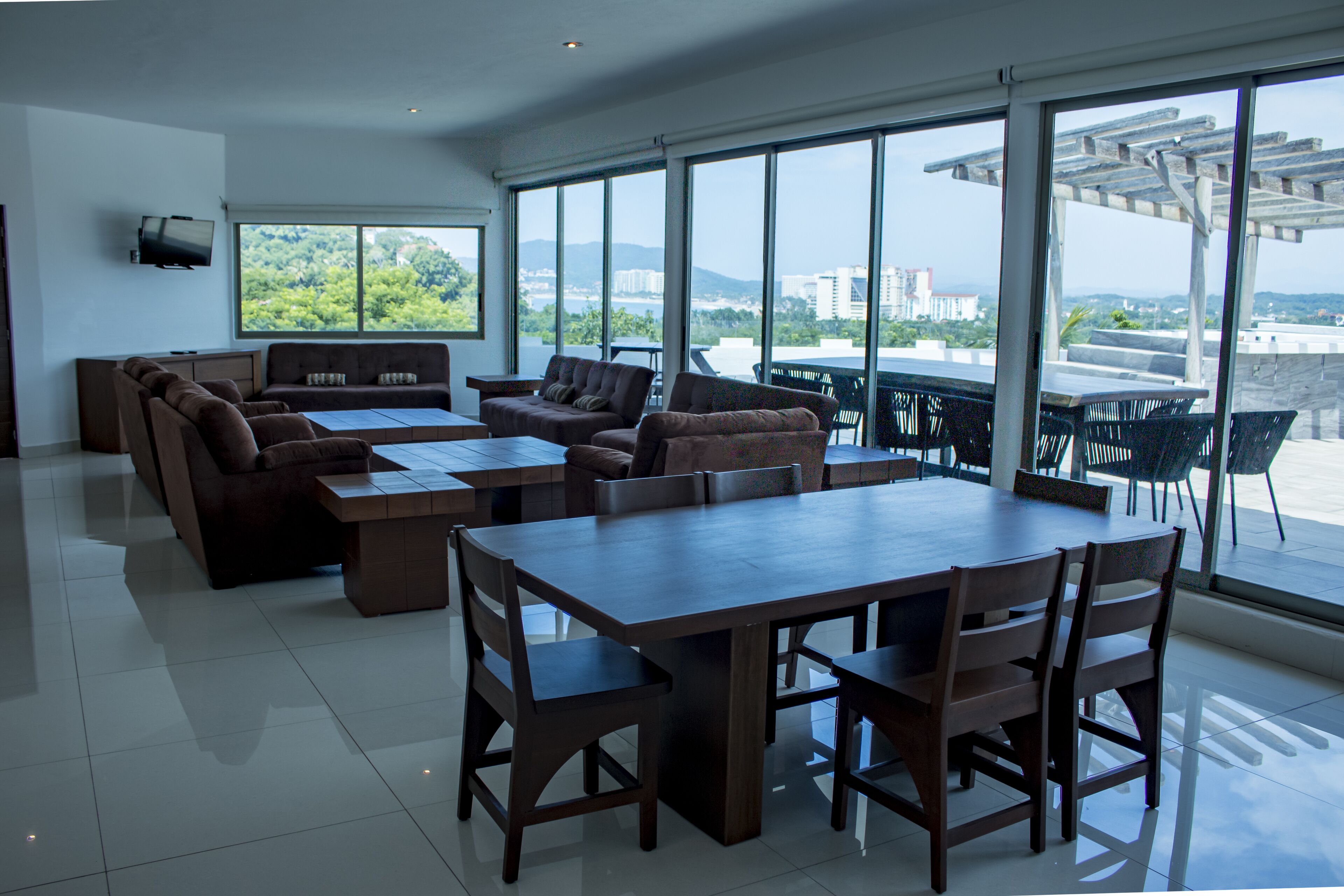 Photo - La Loma Suites