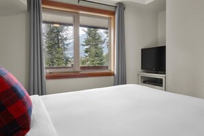 3 quartos, Wi-Fi de cortesia, roupa de cama