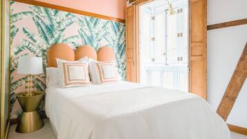 1 slaapkamer, een strijkplank/strijkijzer, internet, beddengoed