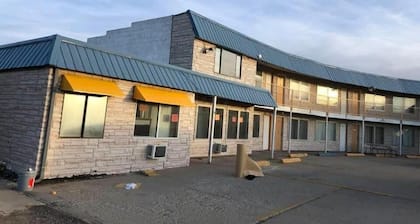 Travelers Lodge