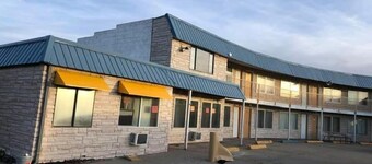 Travelers Lodge