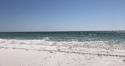 Studio Villa on 30A - easy beach access!