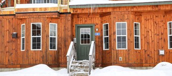 Mountain Brook 141 - Great ski in ski out Mountain Brook Condo at Saddleback