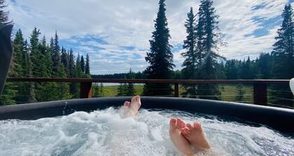 Lakefront Home next to Kenai and Kasilof River w/ Hot tub and view. Sleeps 6-12