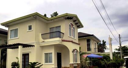 MINGLANILLA, CEBU FONTE DI VERSAILLES HOUSE RENTAL