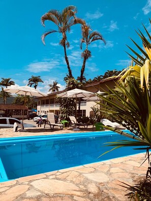 Front of property - Pousada Thamalu 228 (Paraty)