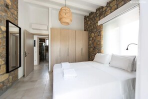 3 Schlafzimmer, Zimmersafe, Schreibtisch, Bügeleisen/Bügelbrett