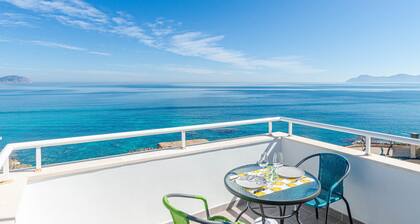 YourHouse Monges, studio vue mer