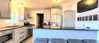 *Escape to your own luxury lakeside oasis on Torch Lake - The perfect getaway*