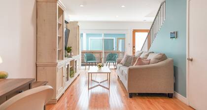 Alice in Wonderland ☞ Self Check-In ☞ W/D ☞Free Parking☞2 Story ☞ Near Disney ☞