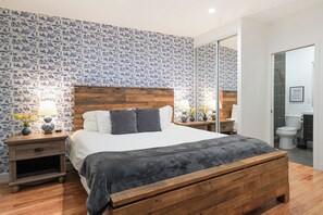 2 多间卧室、办公桌、熨斗/熨衣板、旅行婴儿床